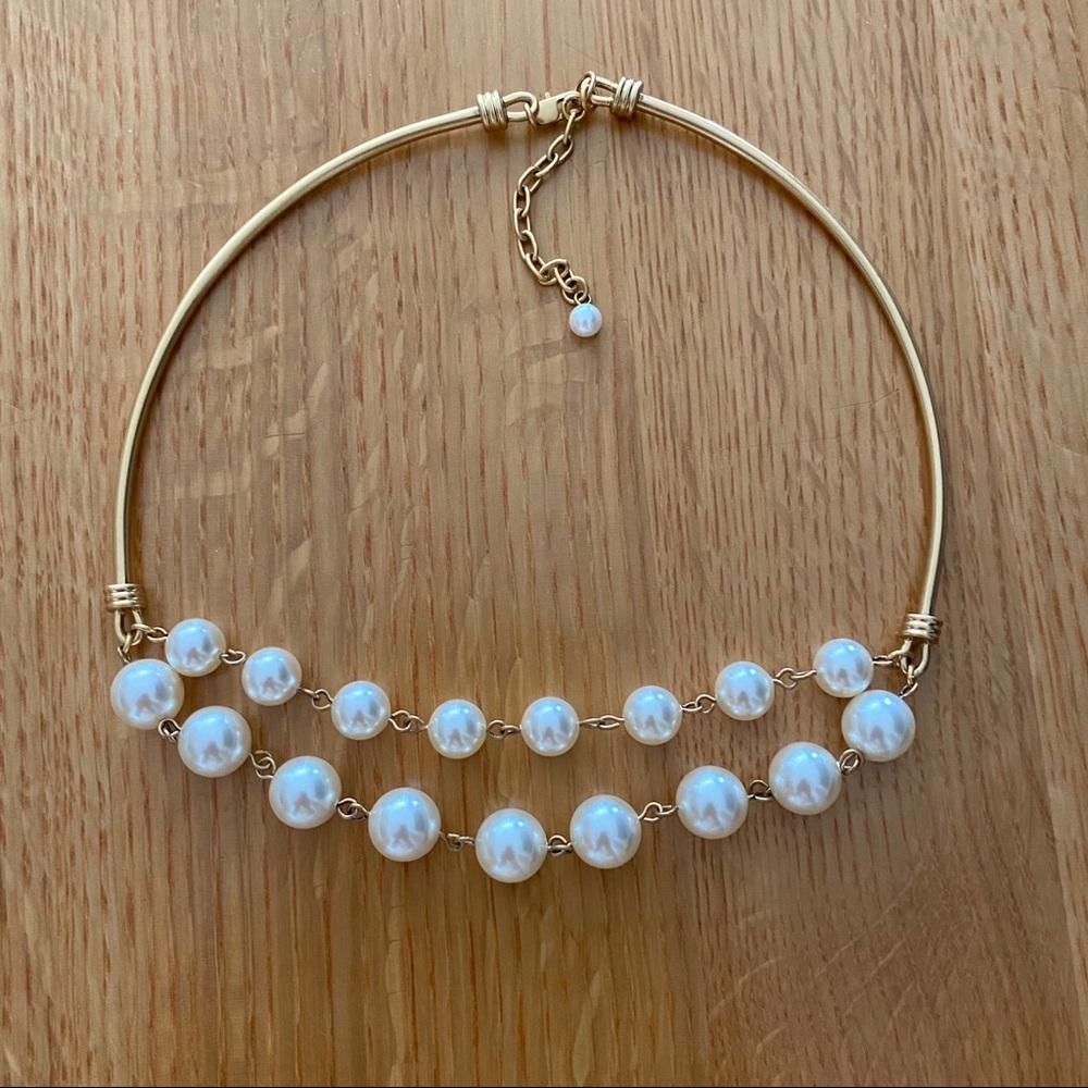 Pearl choker necklace